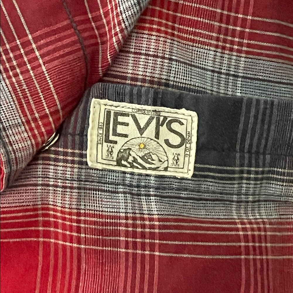 Levi's Plaid Western Snap Button Up - image 5